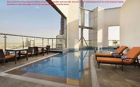 Ramada Abu Dhabi Corniche Abu Dhabi 4*